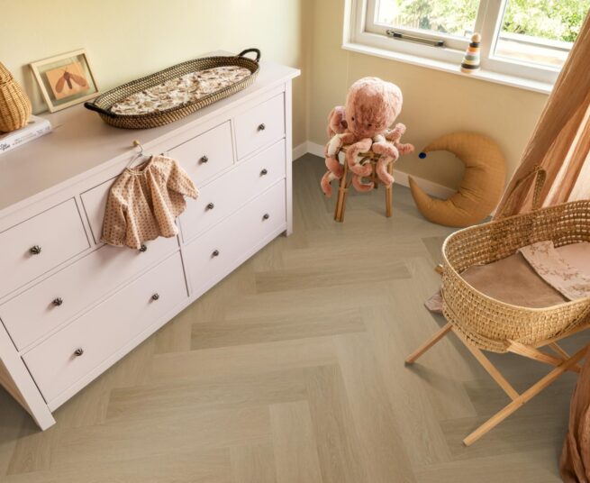 Ambiant-spigato-estino-click-pvc-warm-oak