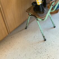 quick-step-alpha-kiezel-beton-avmtu40276